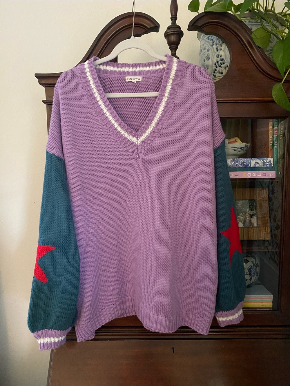 Mainstrip Purple Star Sweater